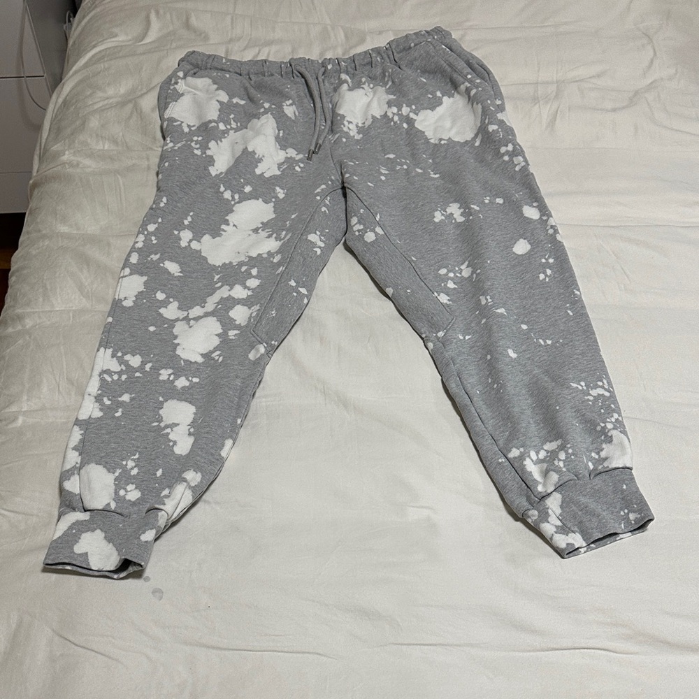 Frame Gray and White Patterned Croppes Joggers Medium